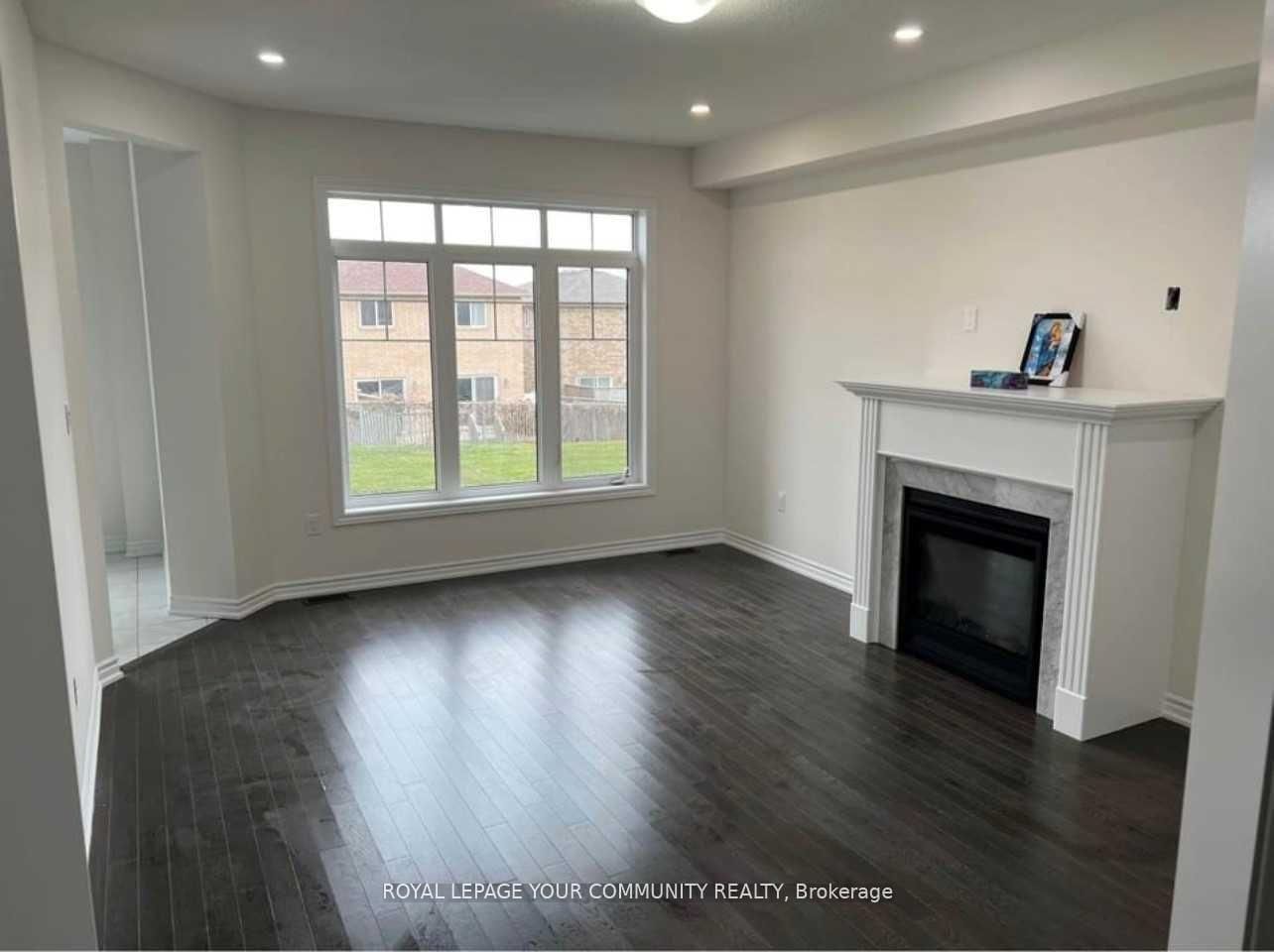 Detached House for lease at 2185 Lozenby Street, Innisfil, Alcona, L9S 0M9 - MLS: N12096815