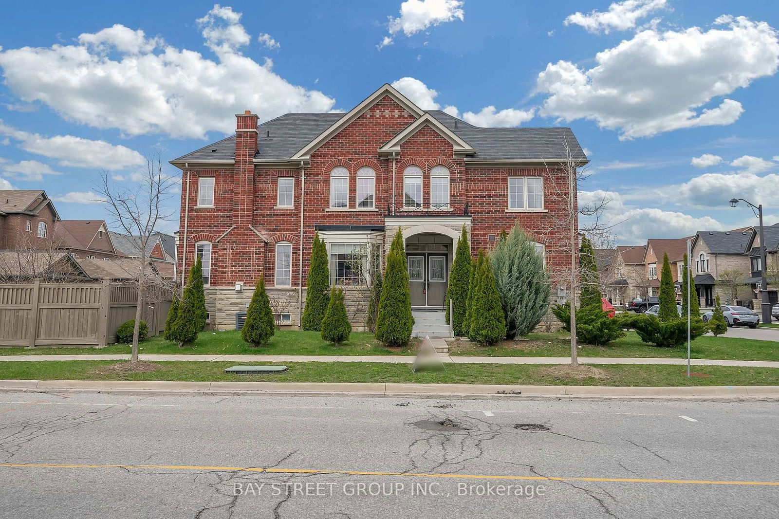 Detached House for sale at 2 Pelee Avenue, Vaughan, Kleinburg, L4H 3Y2 - MLS: N12097152