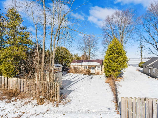108 Moore's Beach Road