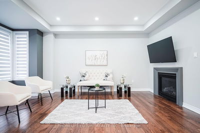 53 Mondial Cres, East Gwillimbury - Rural East Gwillimbury image-0-3