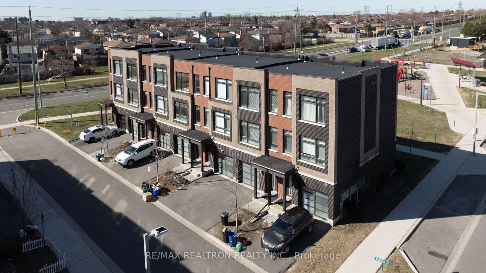 Townhouse for sale at 14 Garneau Street, Vaughan, Vaughan Grove, L4L 0M1 - MLS: N12097543