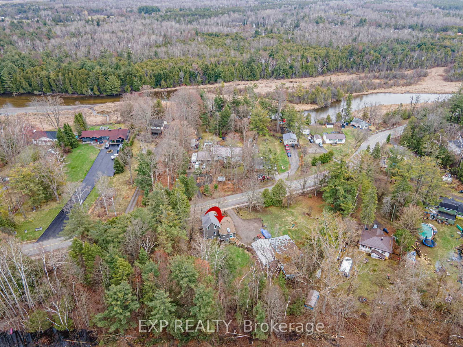 Detached House for sale at 72 Station Road, Georgina, Pefferlaw, L0E 1N0 - MLS: N12097760