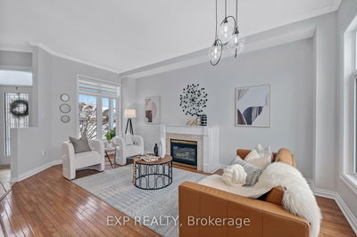 91 Mainprize Cres, East Gwillimbury - Mt Albert image-0-4