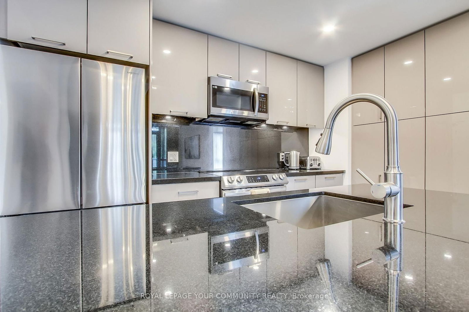 Condo for sale at 342-415 Sea Ray Avenue, Innisfil, Rural Innisfil, L9S 0R5 - MLS: N12099298