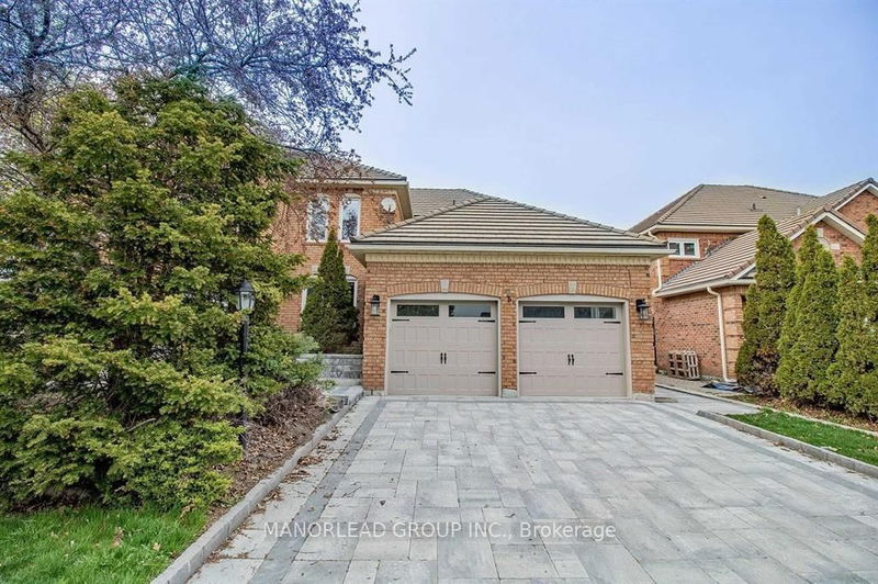 home for lease on 2 Hillholm Boulevard
