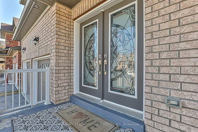 69 HOPKINS Cres, Bradford West Gwillimbury - Bradford image-0-2