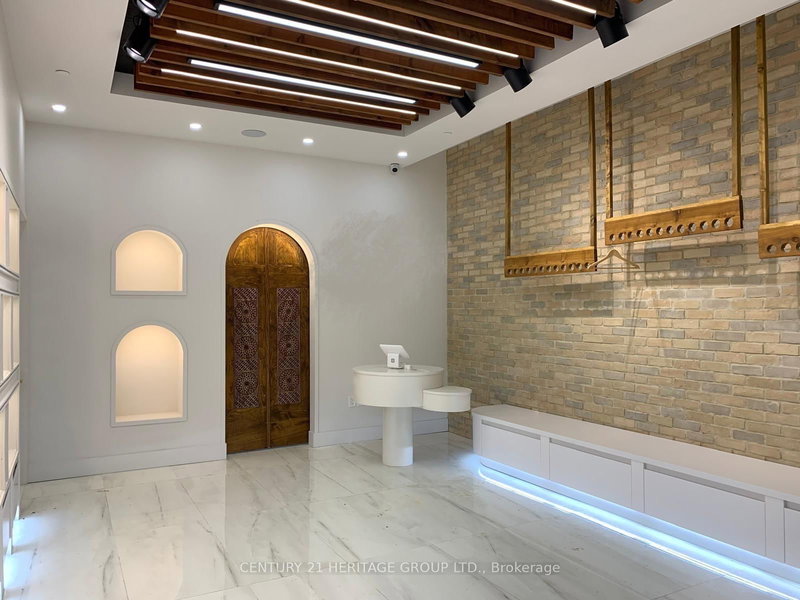 B3 - 9610 Yonge St, Richmond Hill, L4C 1V6 | Image 2