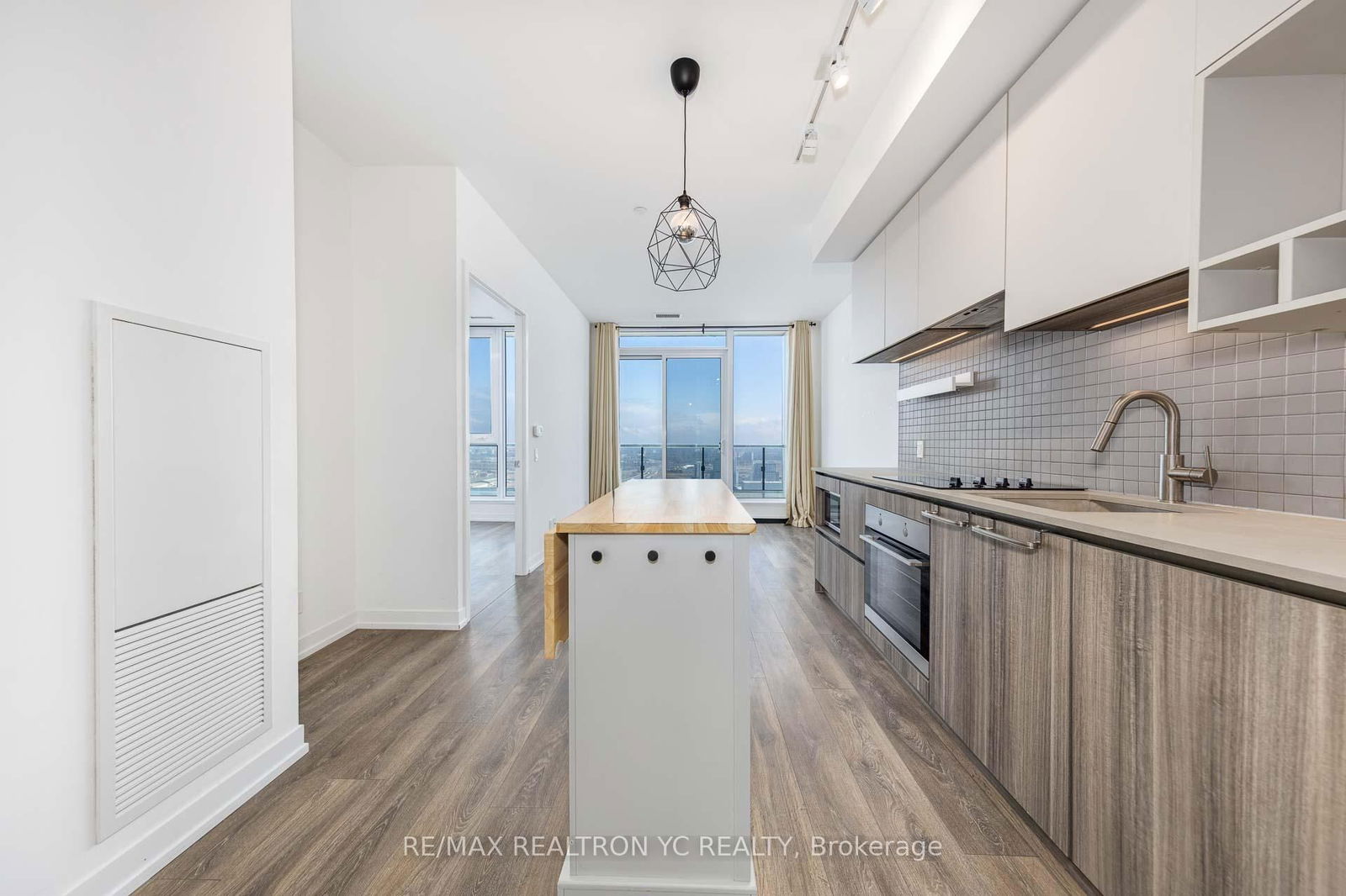 Condo for lease at 3306-5 Buttermill Avenue, Vaughan, Vaughan Corporate Centre, L4K 0J5 - MLS: N12100026