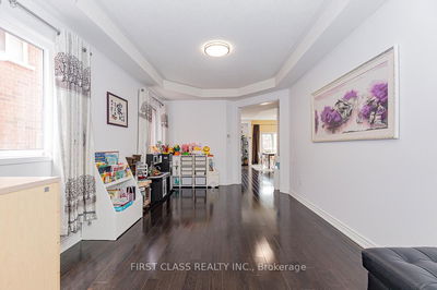137 Jonas Millway, Whitchurch-Stouffville - Stouffville image-0-2