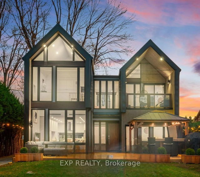 142 Moore's Beach Road