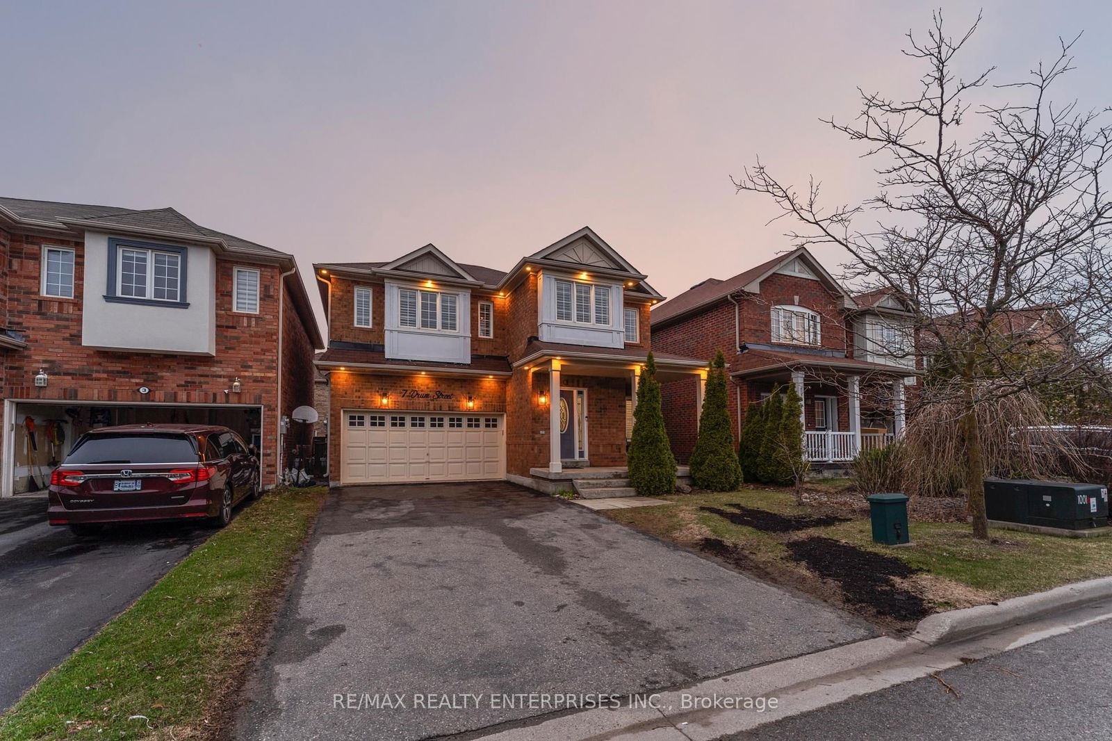 Detached House for lease at 7 Drum Street, Whitchurch-Stouffville, Stouffville, L4A 0N3 - MLS: N12100437