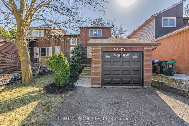 240 Collings Ave, Bradford West Gwillimbury - Bradford image-0-0