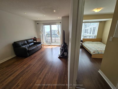 Unit 1012 — 18 Harding Blvd, Richmond Hill - Harding image-0-2