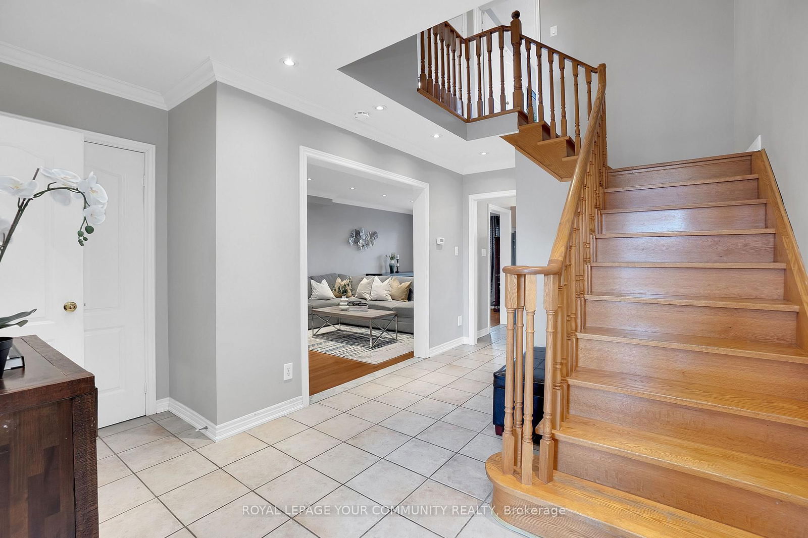 Detached House for sale at 6 Solway Avenue, Vaughan, Maple, L6A 2W9 - MLS: N12100804