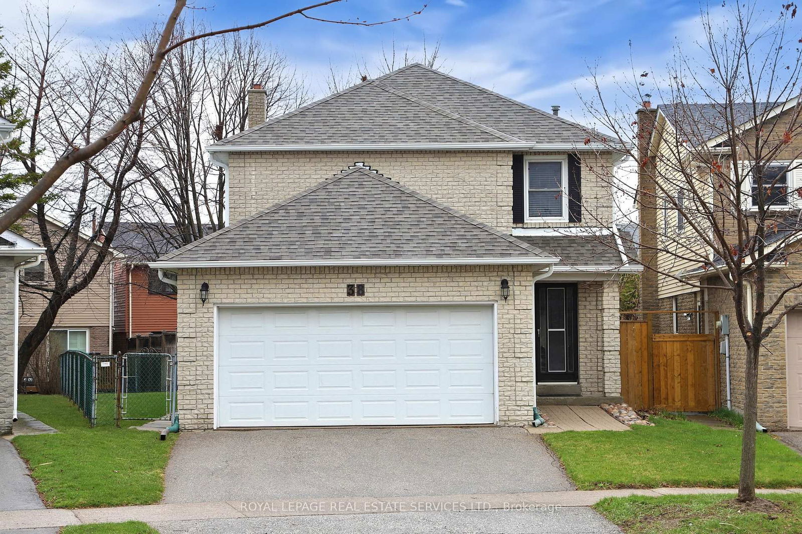 Detached House sold at 38 Lisa Crescent, Vaughan, Crestwood-Springfarm-Yorkhill, L4J 2N3 - MLS: N12100809