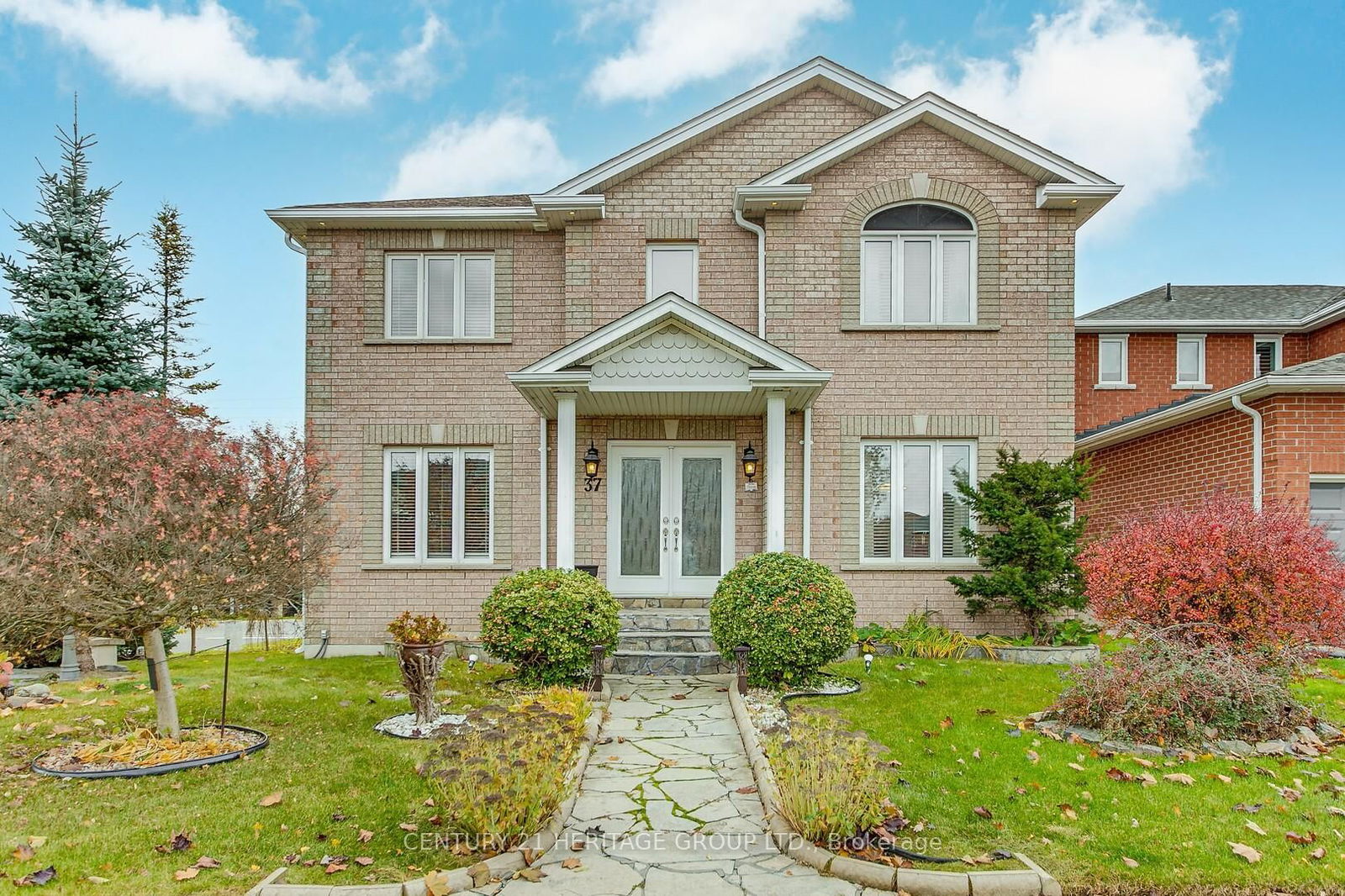 Detached House for sale at 37 Saint Avenue, Bradford West Gwillimbury, Bradford, L3Z 3E6 - MLS: N12100940