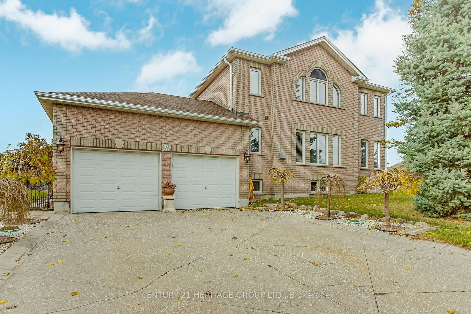 Detached House for sale at 37 Saint Avenue, Bradford West Gwillimbury, Bradford, L3Z 3E6 - MLS: N12100940