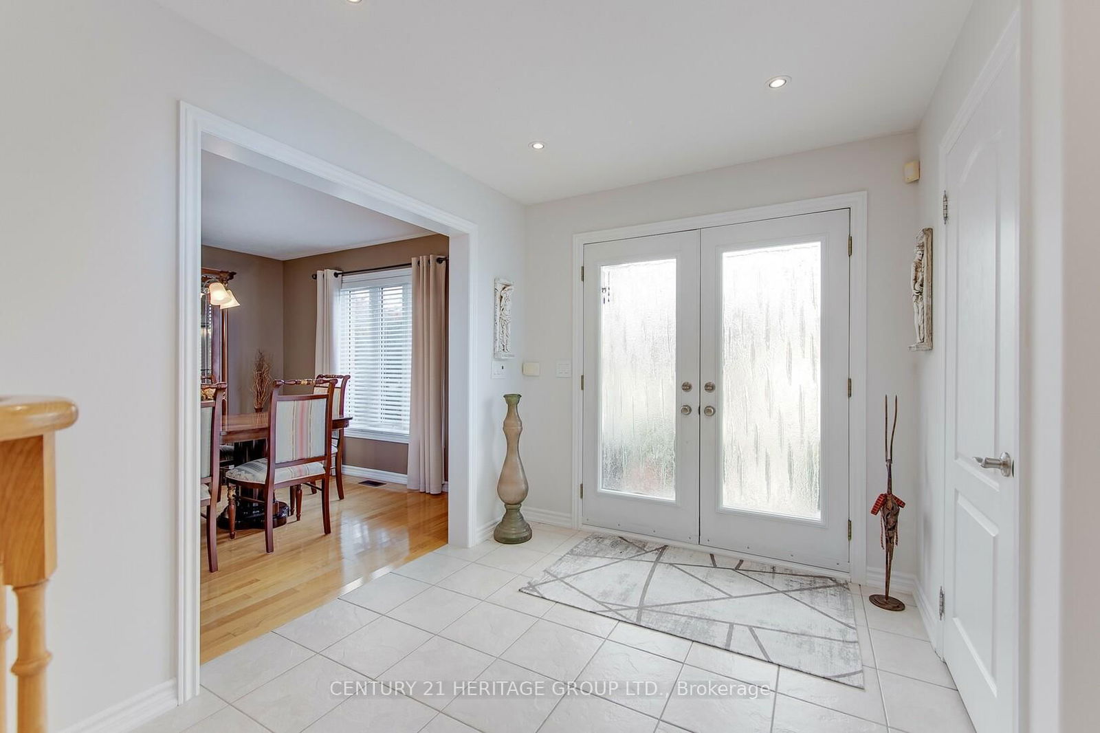 Detached House for sale at 37 Saint Avenue, Bradford West Gwillimbury, Bradford, L3Z 3E6 - MLS: N12100940
