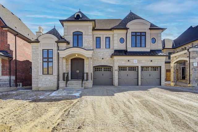 92 Sunny Acre Crescent