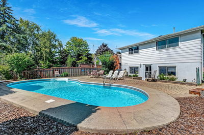 114 Vanzant Crt, Whitchurch-Stouffville - Stouffville image-0-4