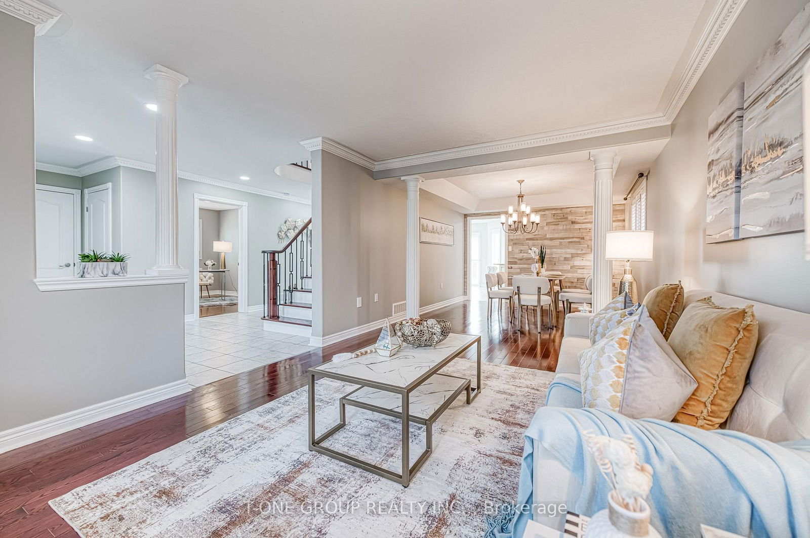 Detached House for sale at 11 Saint Avenue, Bradford West Gwillimbury, Bradford, L3Z 3E6 - MLS: N12101647