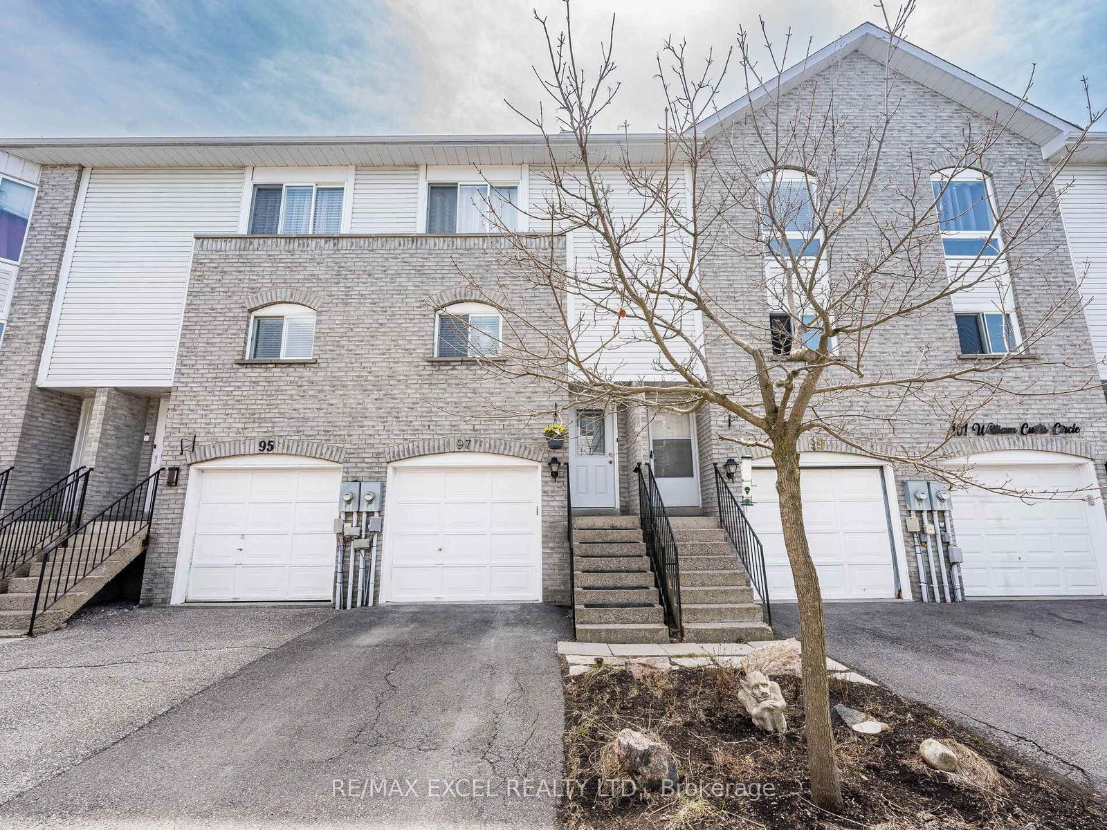 Townhouse for sale at 97 William Curtis Circle, Newmarket, Gorham-College Manor, L3Y 8L8 - MLS: N12101683