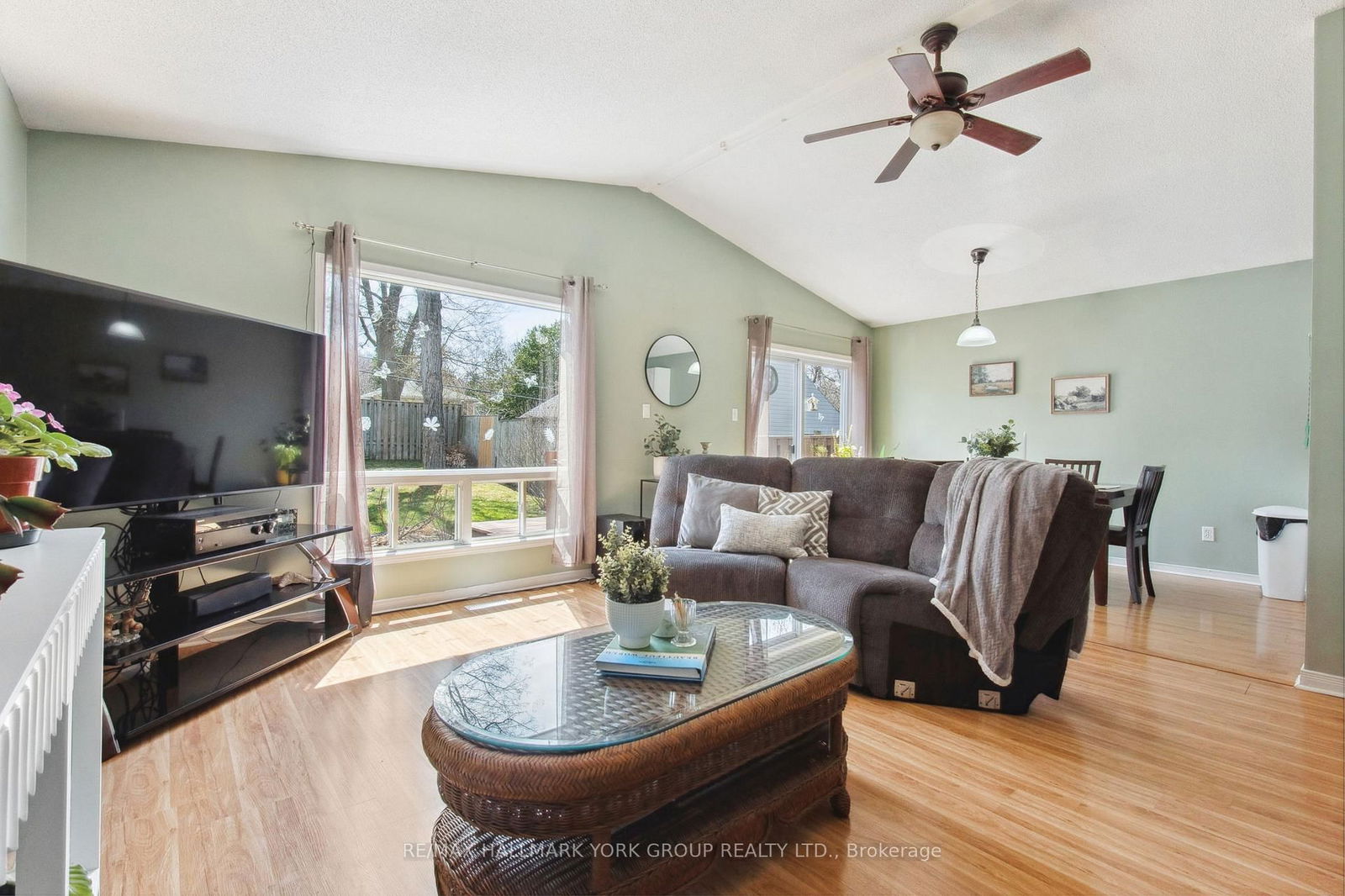 Detached House sold at 245 Woodycrest Avenue, Georgina, Keswick South, L4P 2W3 - MLS: N12101688