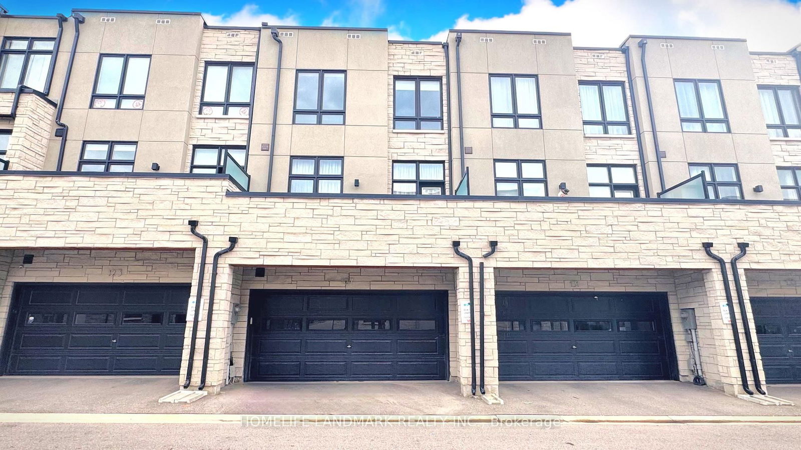 Townhouse leased at 127 Carpaccio Avenue, Vaughan, Vellore Village, L4H 4R6 - MLS: N12101723