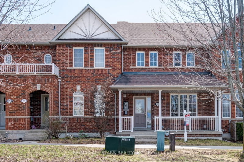 home for sale on 1963 Bur Oak Avenue