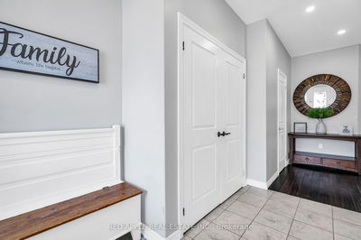 21 Holt Dr, New Tecumseth - Alliston image-0-4