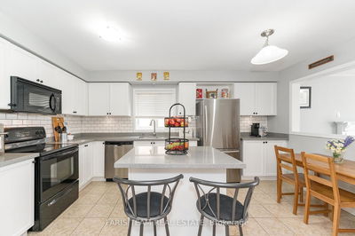 4 Callander Cres, New Tecumseth - Alliston image-0-3