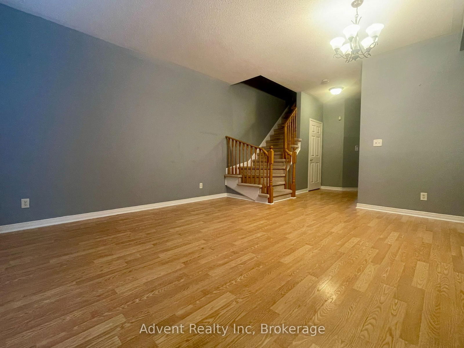 Townhouse for lease at 77 Beresford Drive, Richmond Hill, Langstaff, L4B 4J5 - MLS: N12102029