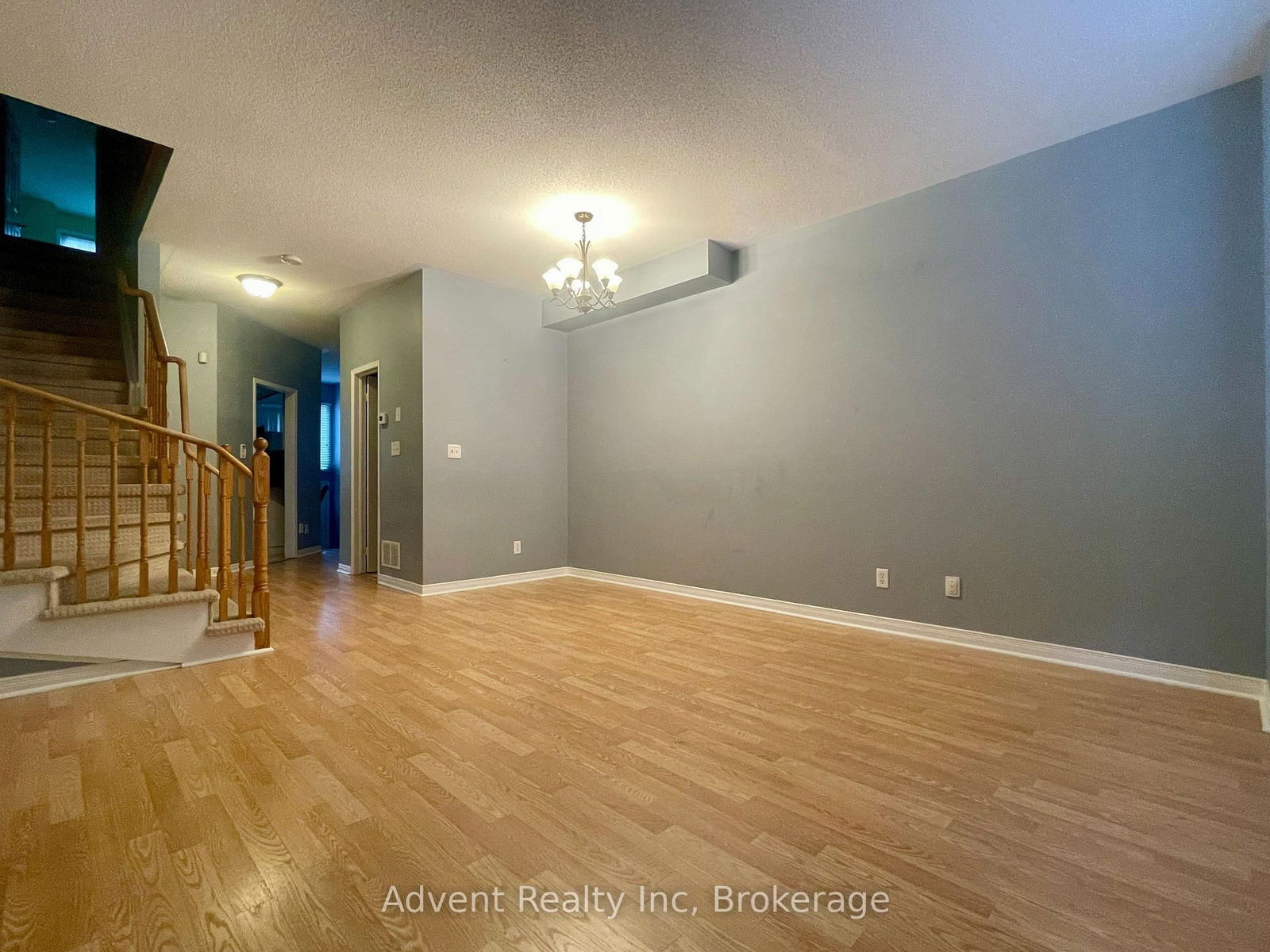 Townhouse for lease at 77 Beresford Drive, Richmond Hill, Langstaff, L4B 4J5 - MLS: N12102029