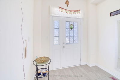 4 Westlake Cres, Bradford West Gwillimbury - Bradford image-0-3