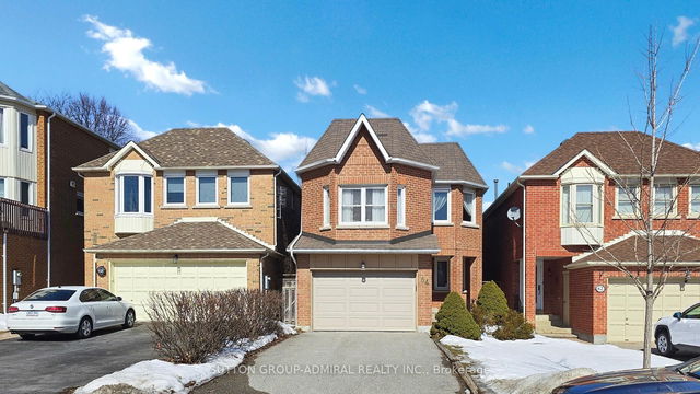 64 Roxborough Lane