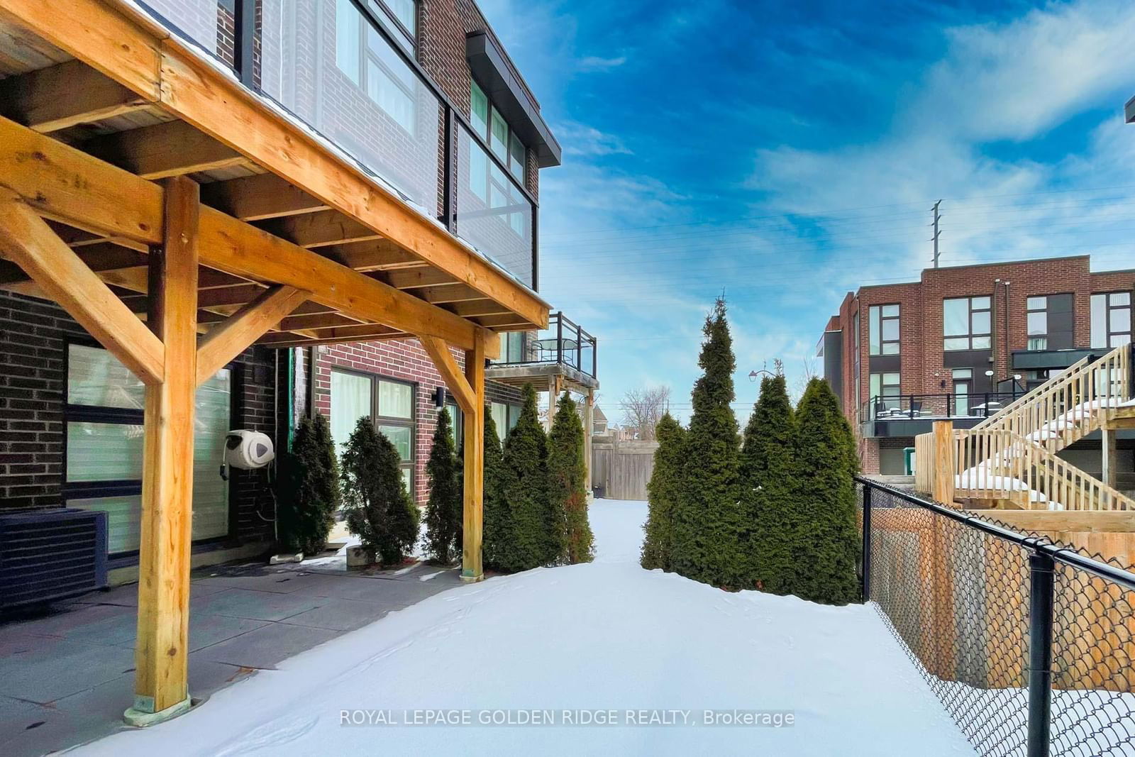 Townhouse for sale at 4 Allerton Road, Vaughan, Patterson, L4J 0K1 - MLS: N12102410