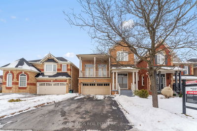 7 Clamerten Rd, Whitchurch-Stouffville - Stouffville image-0-1
