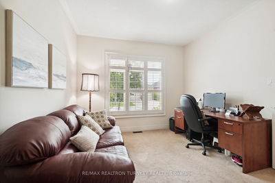 2 Suggs Lane, Whitchurch-Stouffville - Ballantrae image-0-4