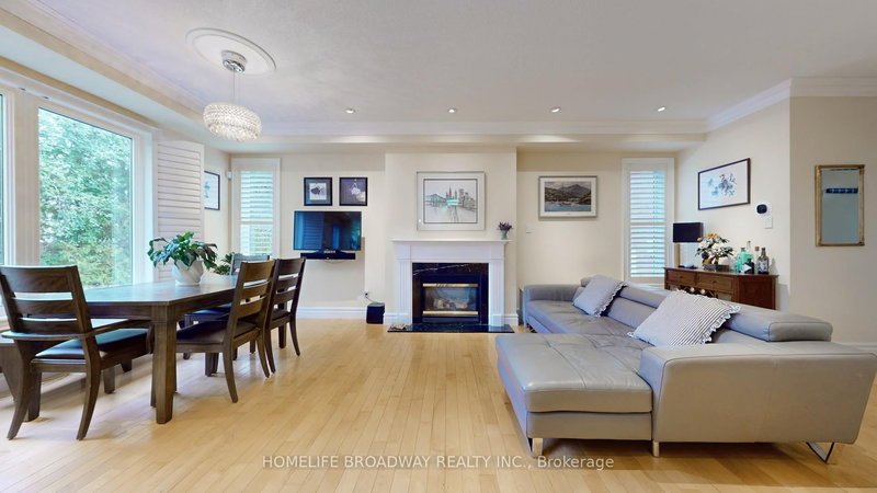 TH25 - 9133 Bayview Ave, Richmond Hill, L4B 4C5 | Image 3