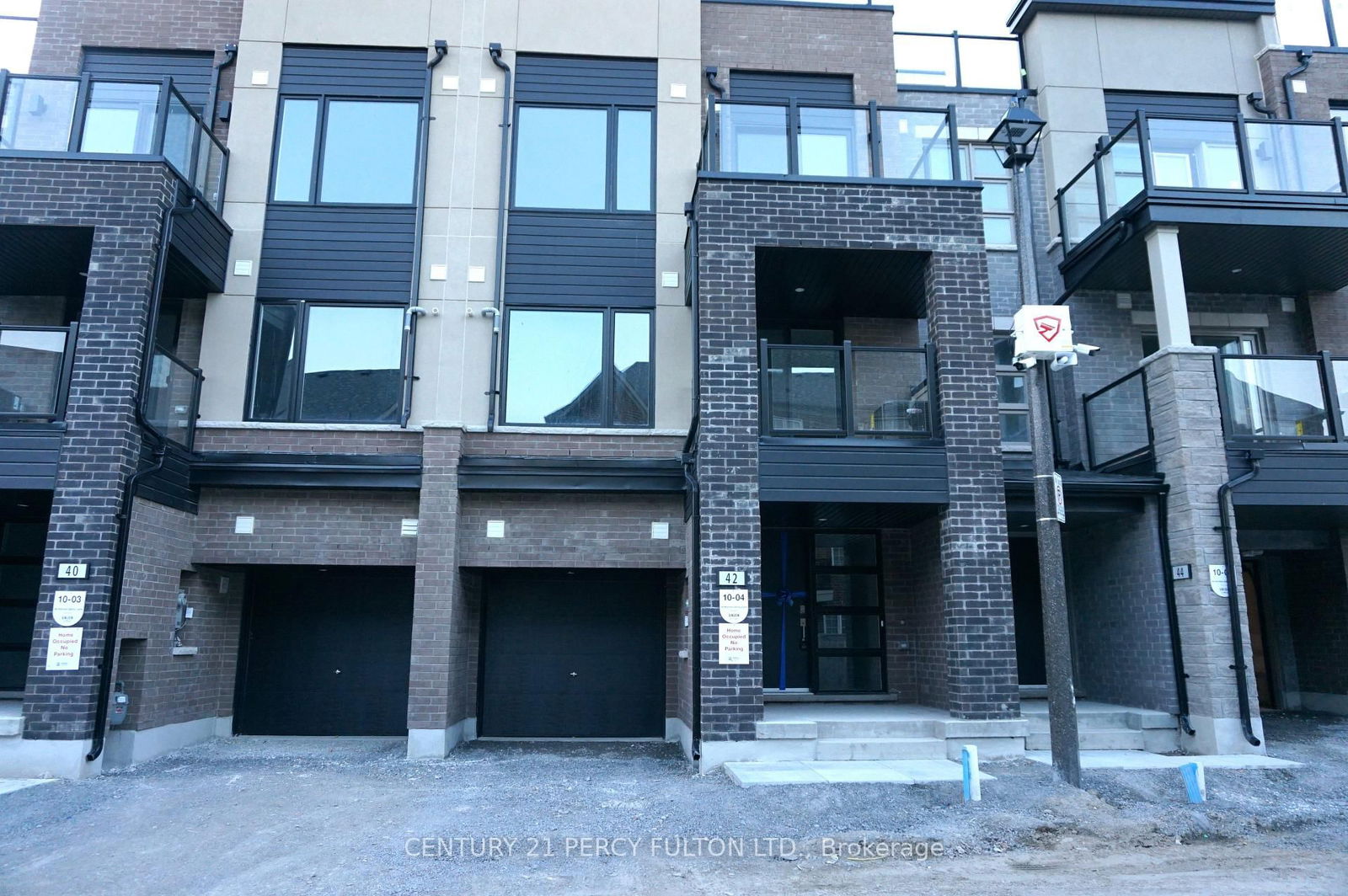 Townhouse for lease at 42 Herman Gilroy Lane, Markham, Angus Glen, L6C 3L7 - MLS: N12103789