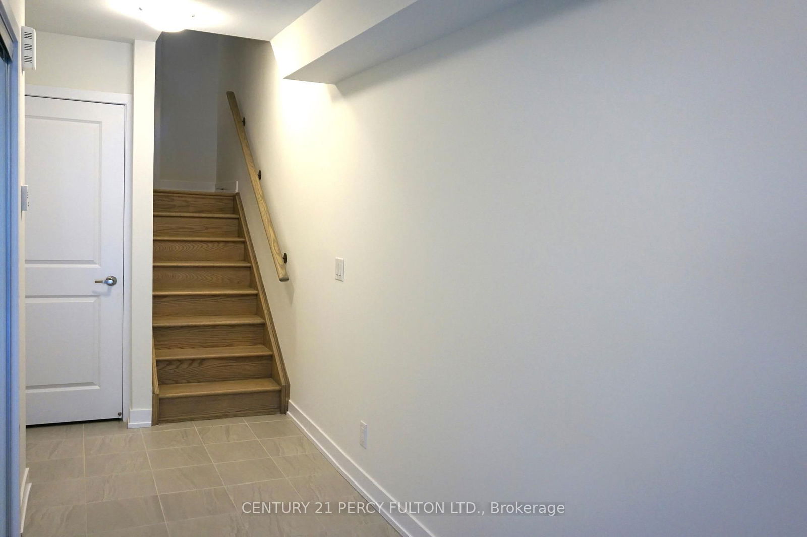 Townhouse for lease at 42 Herman Gilroy Lane, Markham, Angus Glen, L6C 3L7 - MLS: N12103789