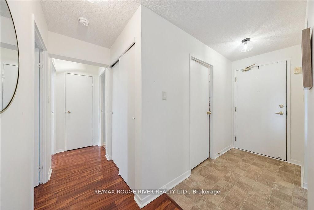 Condo for sale at 304-155 Main Street, Newmarket, Bristol-London, L3Y 8C2 - MLS: N12103791