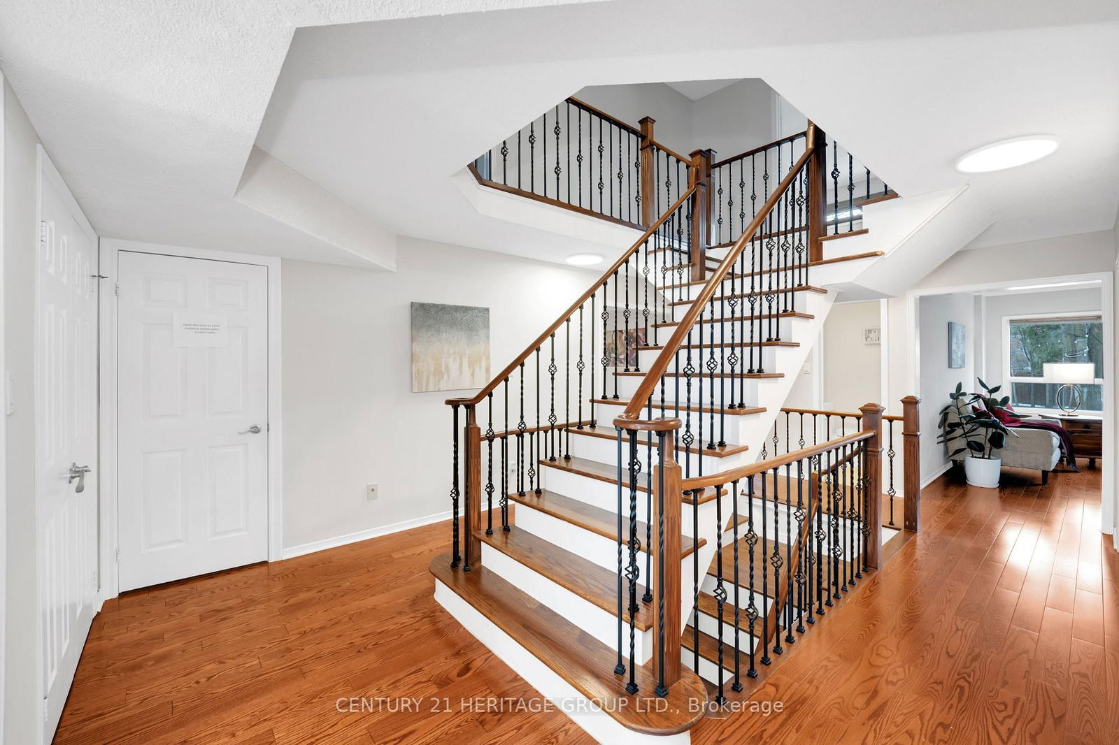 Detached House for sale at 514 Keith Avenue, Newmarket, Glenway Estates, L3X 1V4 - MLS: N12103794