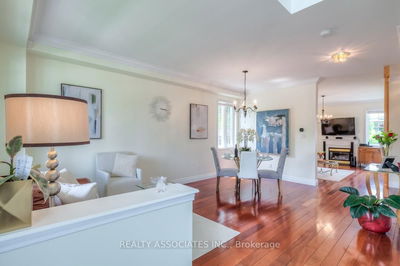 67 Chasser Dr, Markham - Greensborough image-0-3