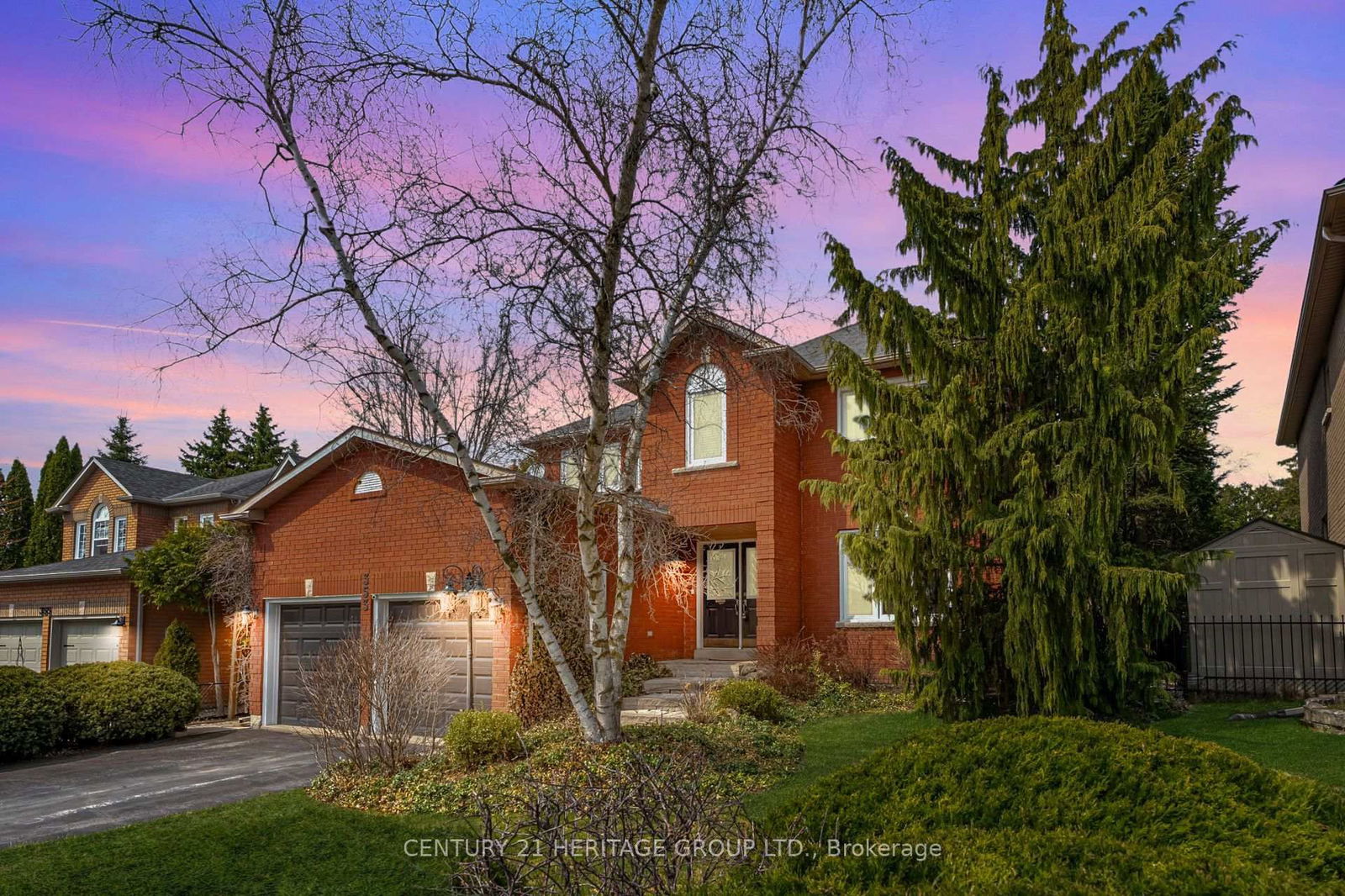 Detached House for sale at 353 Alex Doner Drive, Newmarket, Glenway Estates, L3X 1G1 - MLS: N12104774