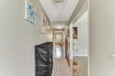 240 Armstrong Cres, Bradford West Gwillimbury - Bradford image-0-1