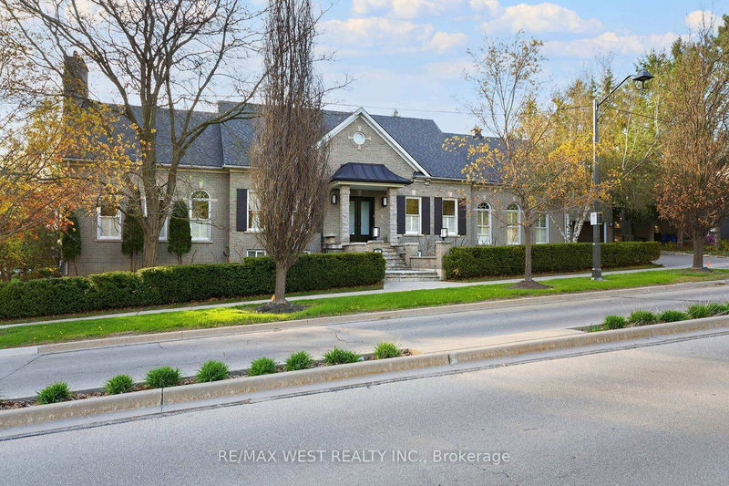 5 Humberview Dr, Vaughan - Islington Woods image-0-0