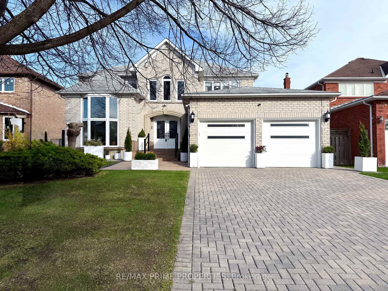 Detached House for sale at 5 Mary Elizabeth Crescent, Markham, Buttonville, L3R 9M2 - MLS: N12105161