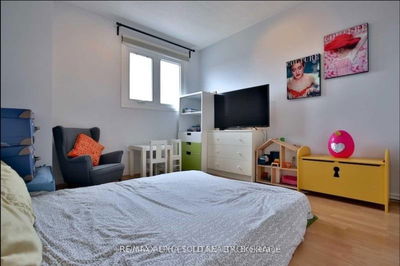51 Hornchurch Cres, Markham - Milliken Mills East image-0-3