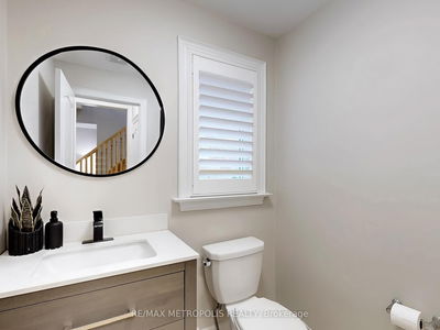 124 Milby Cres, Bradford West Gwillimbury - Bradford image-0-4